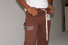 Load image into Gallery viewer, F/W ‘25 Brown Sweatpants w/ White Logo

